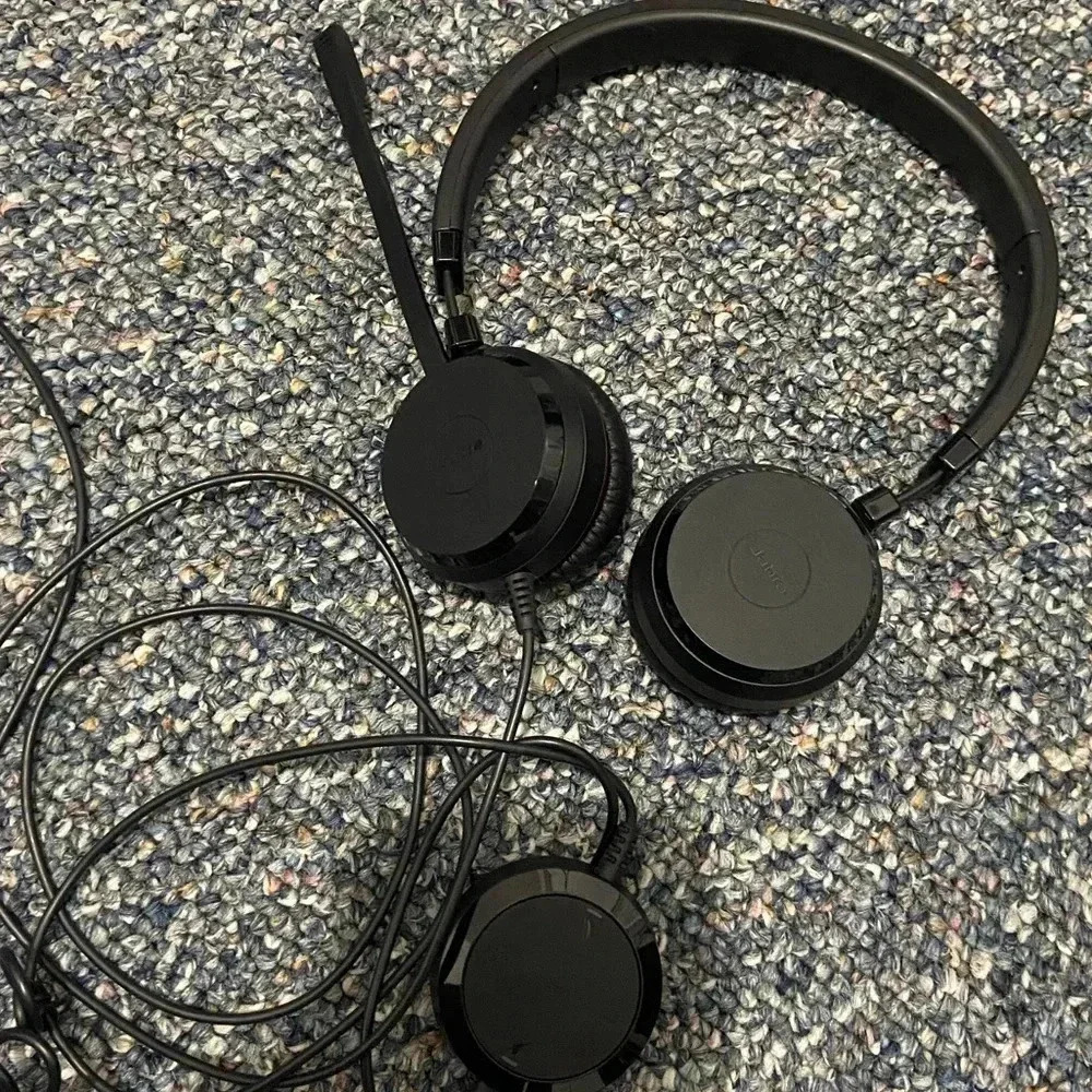 Jabra Evolve 20 headset